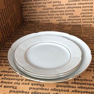 Crescent China By Ranmaru Coquille D’OR Japan White w/Gold Rim 2 Tea and 1 Bowl